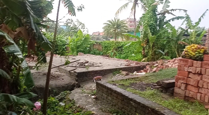 মুন্সীগঞ্জে জমি বিরোধে হামলা-ভাংচুরের অভিযোগ